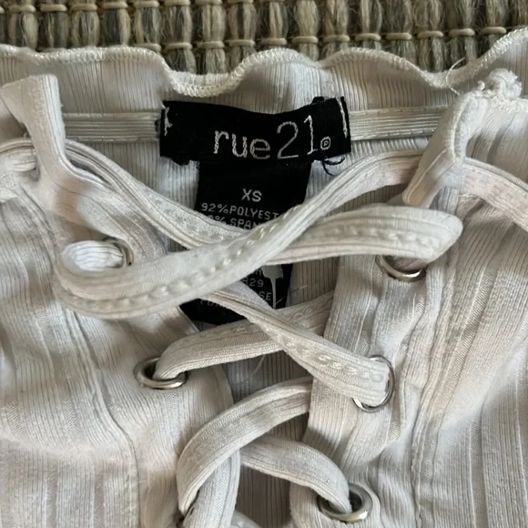 White Ribbed Rue21 crop top - Picture 2 of 2